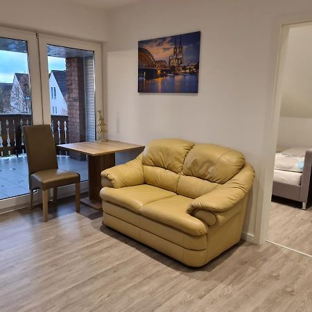 Ferienwohnung Mit Jacuzzi Naehe Flughafen Koeln Bonn Troisdorf Ngoại thất bức ảnh