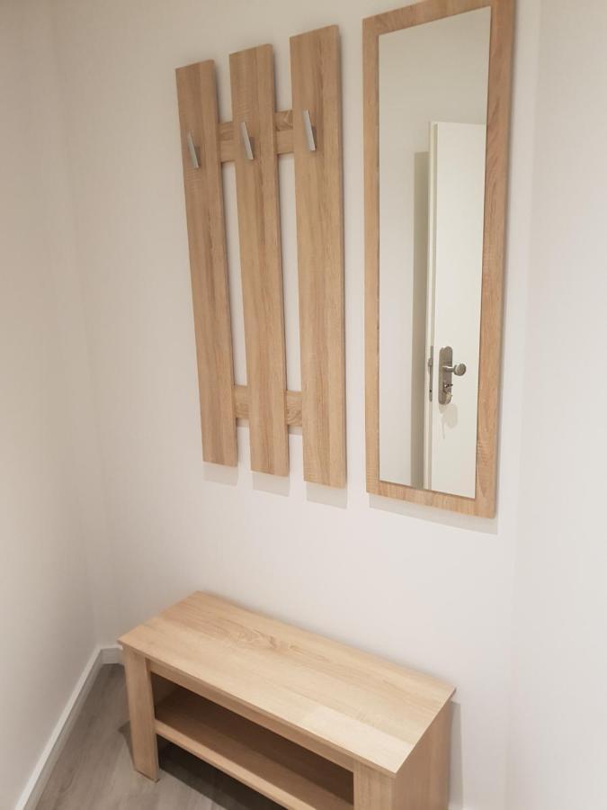 Ferienwohnung Mit Jacuzzi Naehe Flughafen Koeln Bonn Troisdorf Ngoại thất bức ảnh